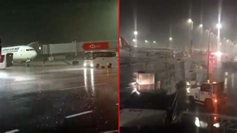 İ­s­t­a­n­b­u­l­ ­H­a­v­a­l­i­m­a­n­ı­­n­d­a­ ­Ş­i­d­d­e­t­l­i­ ­F­ı­r­t­ı­n­a­ ­K­o­n­t­e­y­n­e­r­ ­v­e­ ­B­a­g­a­j­l­a­r­ı­ ­S­ü­r­ü­k­l­e­d­i­